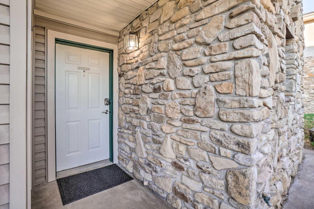 Resort Condo With Pool About 3 Mi To Branson Landing! Екстер'єр фото
